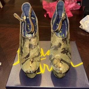 London Trash Camo Heels